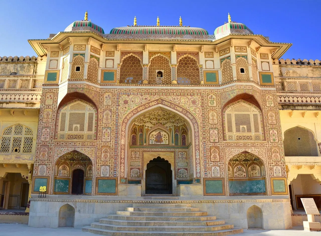 The painted Ganesh Pol gateway