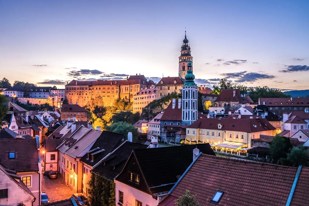 The castle and old town lit at dusk