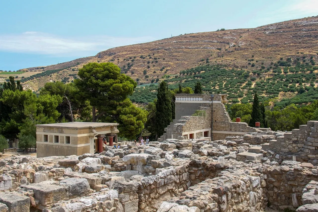 The palace site among the green hills