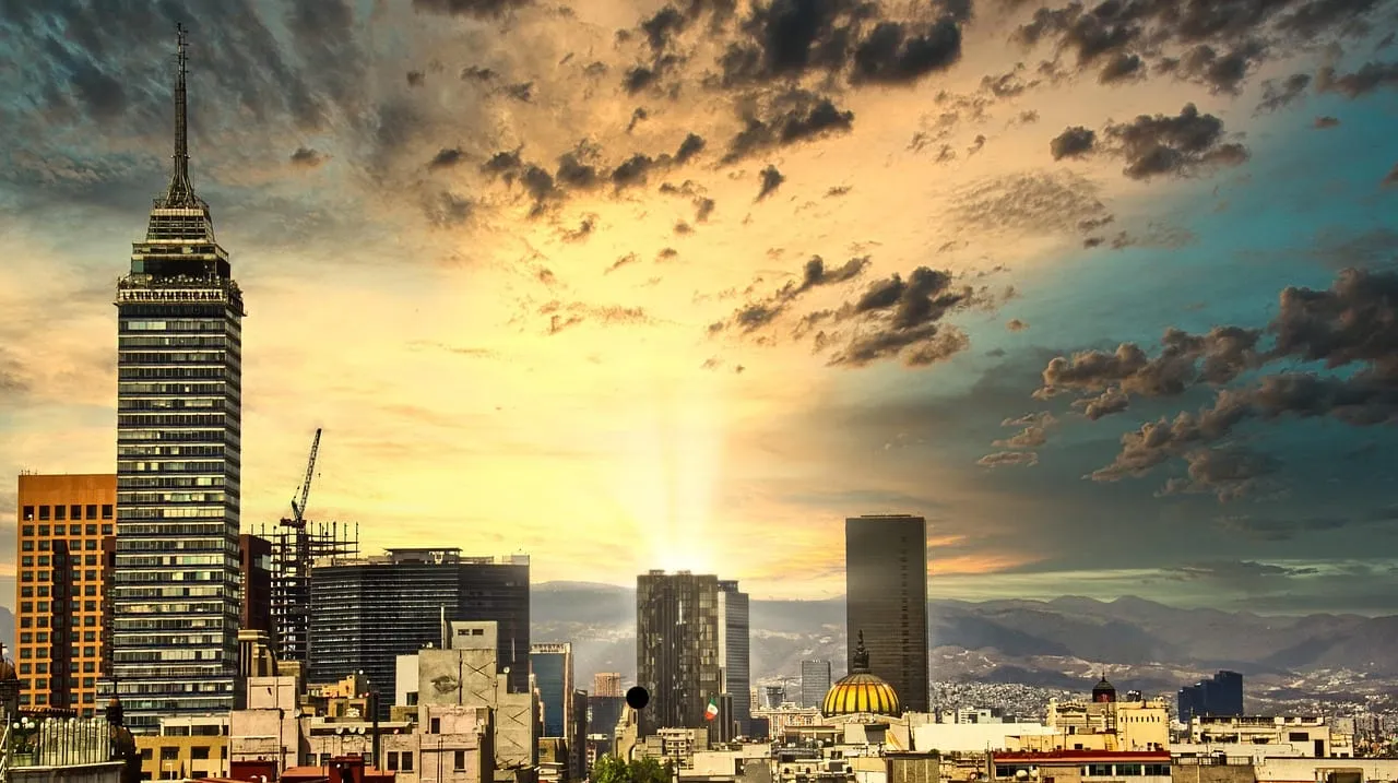 The Torre Latinoamericana and the city centre at sunset