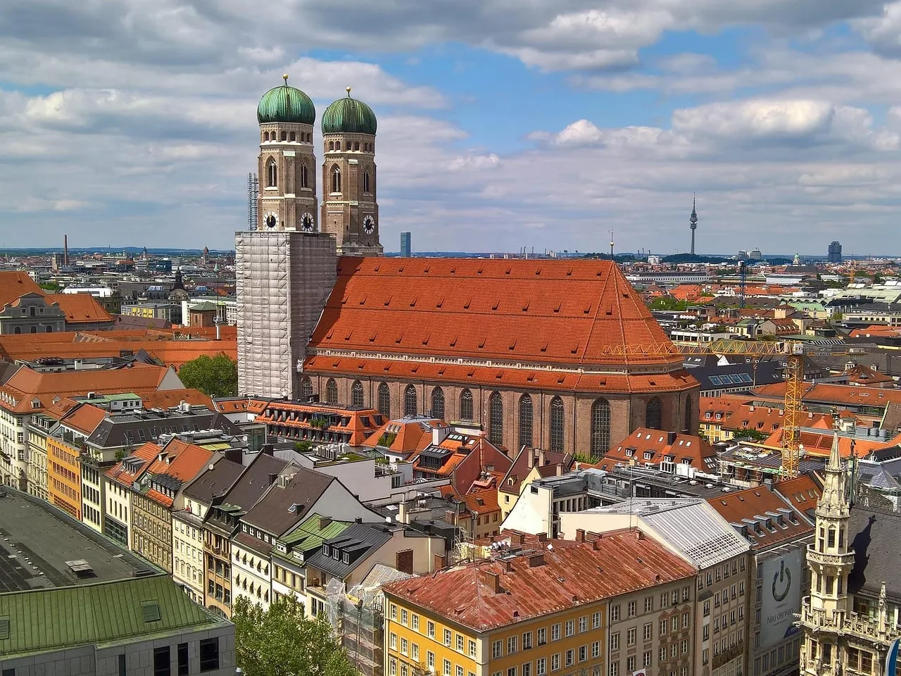 The Frauenkirche and the old town roofs from above